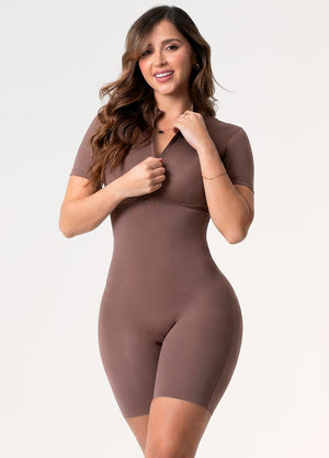 Bodysuit: Short Sleeve, Zip Neckline and Natural Lift | Salome 5502