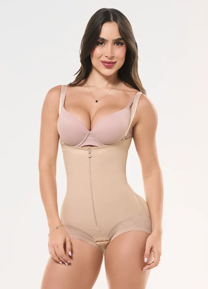 Body Faja Tipo Short Sin Tirantes: Encaje con Silicona Antideslizante | Salome 412